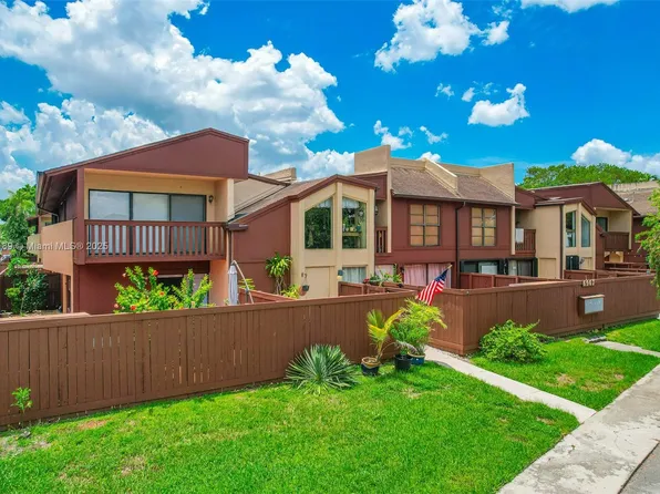 6967 SW 115th Pl #B34, Miami, FL 33173