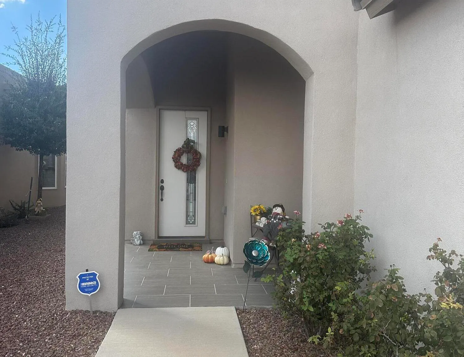 3 bed, 2.0 bath, 1446 sqft, $1,750 — Photo 1