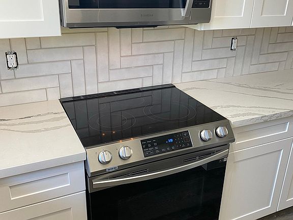2nd image of 1215 E Lemon St APT 226