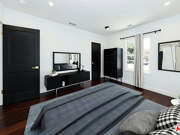 1656 S Crescent Heights Blvd — Photo 18