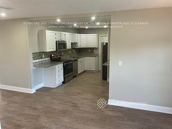 4th image of 1088 E Page Dr