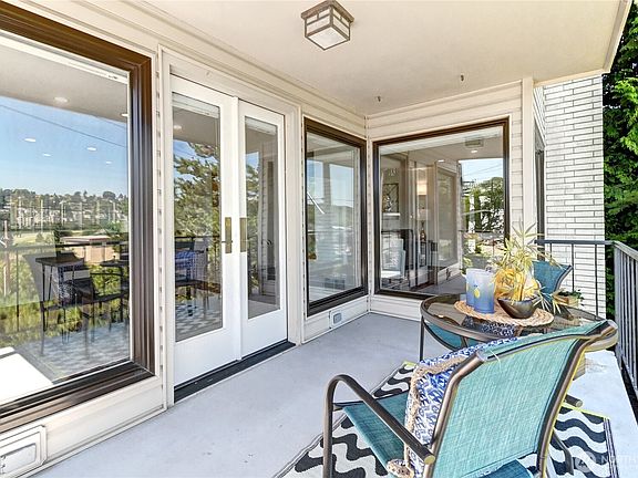 5th image of 2636 22nd Avenue W #203