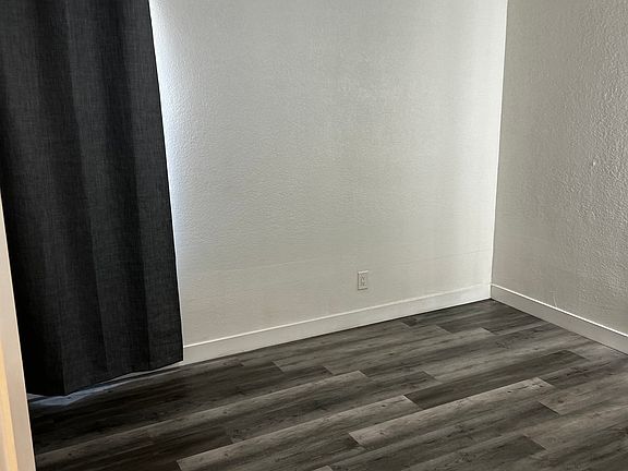 4th image of 2630 Atlas Ave