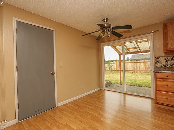 4th image of 7402 NE 125th Ave
