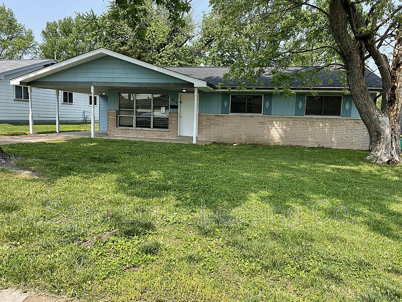 1st image of 615 Naomi Ave