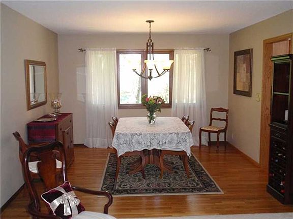 4th image of 4722 Green Valley Dr SE