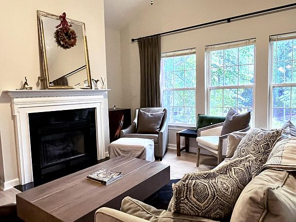 2nd image of 1108 Grove Park Dr