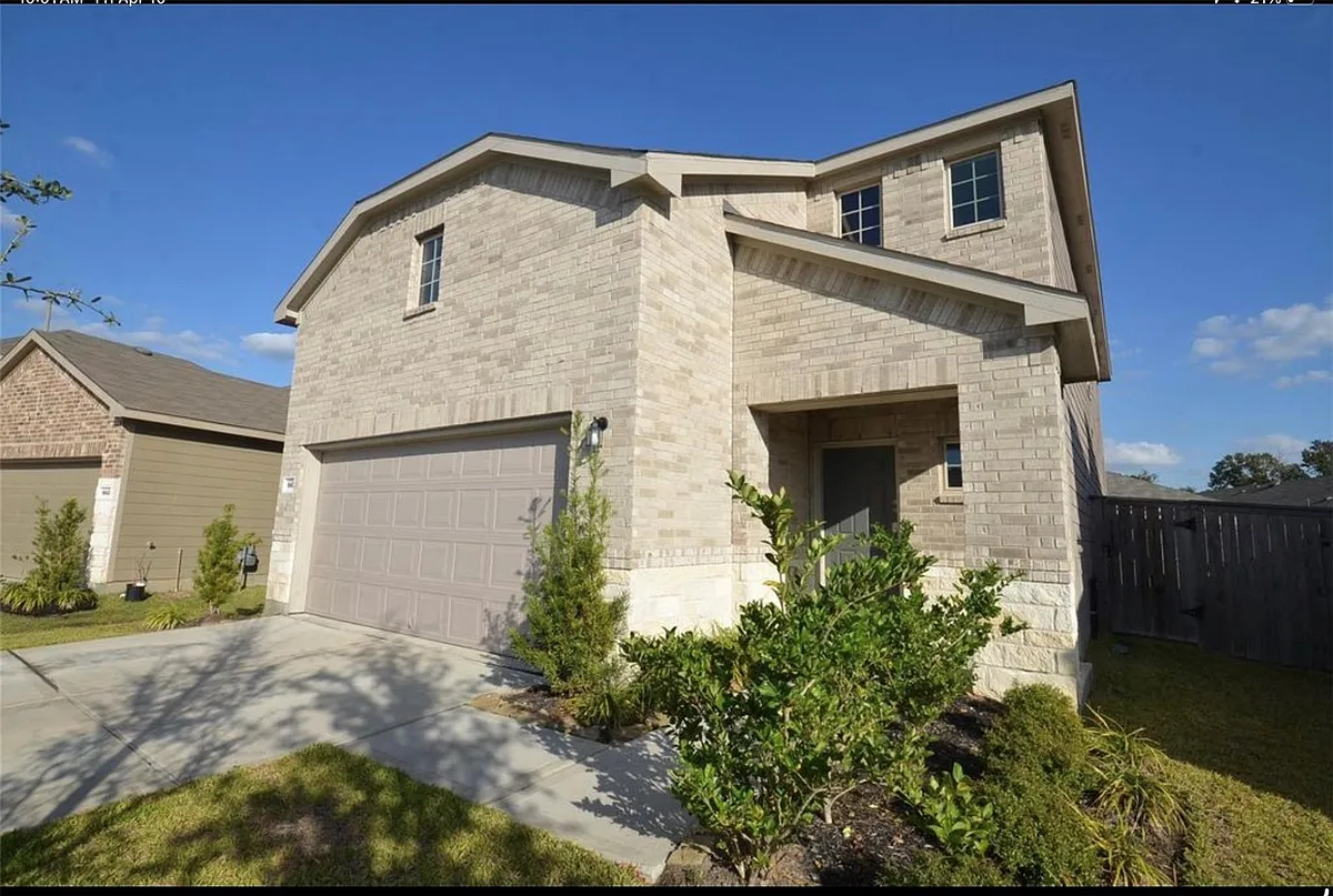 Building Photo - 16439 Big Hickory Dr