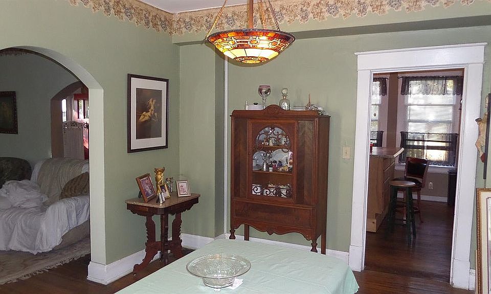 1st image of 113 Symmes Ave