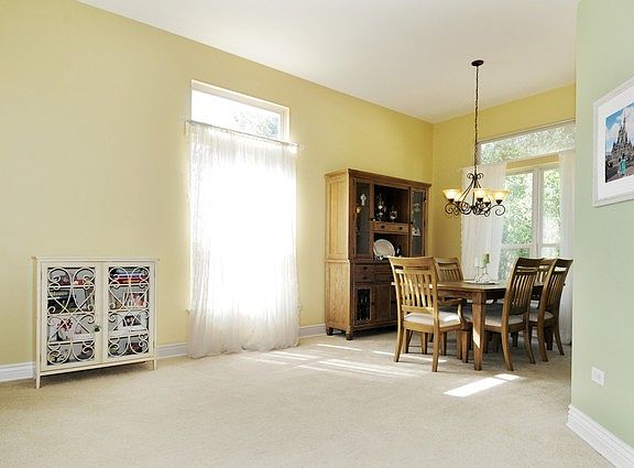 5th image of 229 S Woodlet Ln