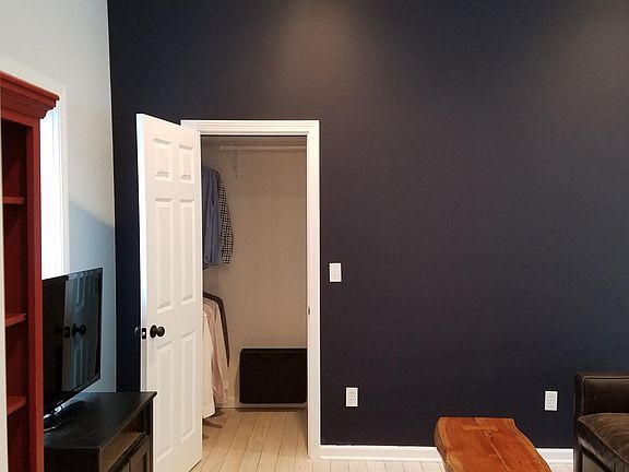 4th image of 4 Glen St #1