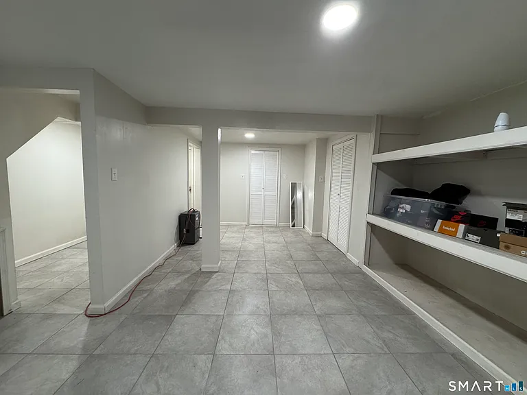 27 Katie Ln — Photo 12