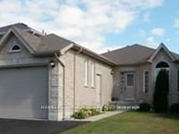 126 Raymond Cres, Barrie, ON L4N 0V7