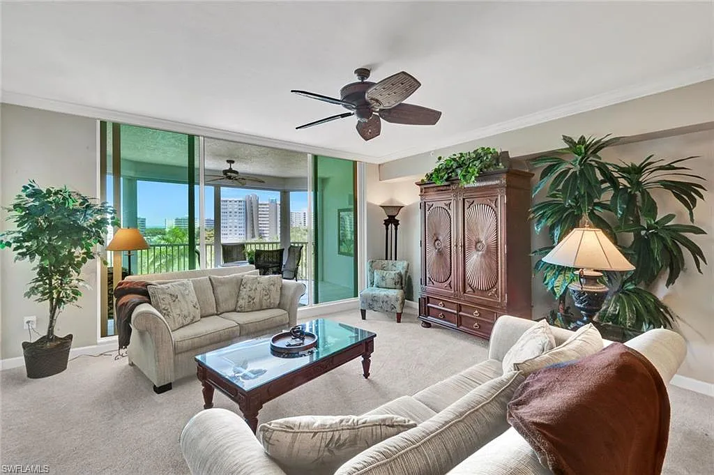 3 bed, 2.0 bath, 1950 sqft, $13,000 — Photo 4