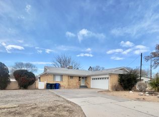 519 47th St NW, Albuquerque, NM 87105