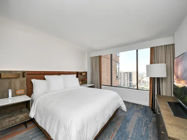 1300 Lamar St #T8, Houston, TX 77010