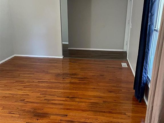 2nd image of 3145 Heatherton Dr