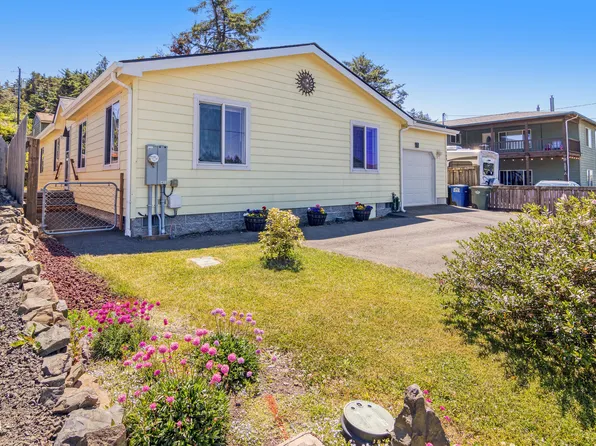 149 NW 56th St, Newport, OR 97365