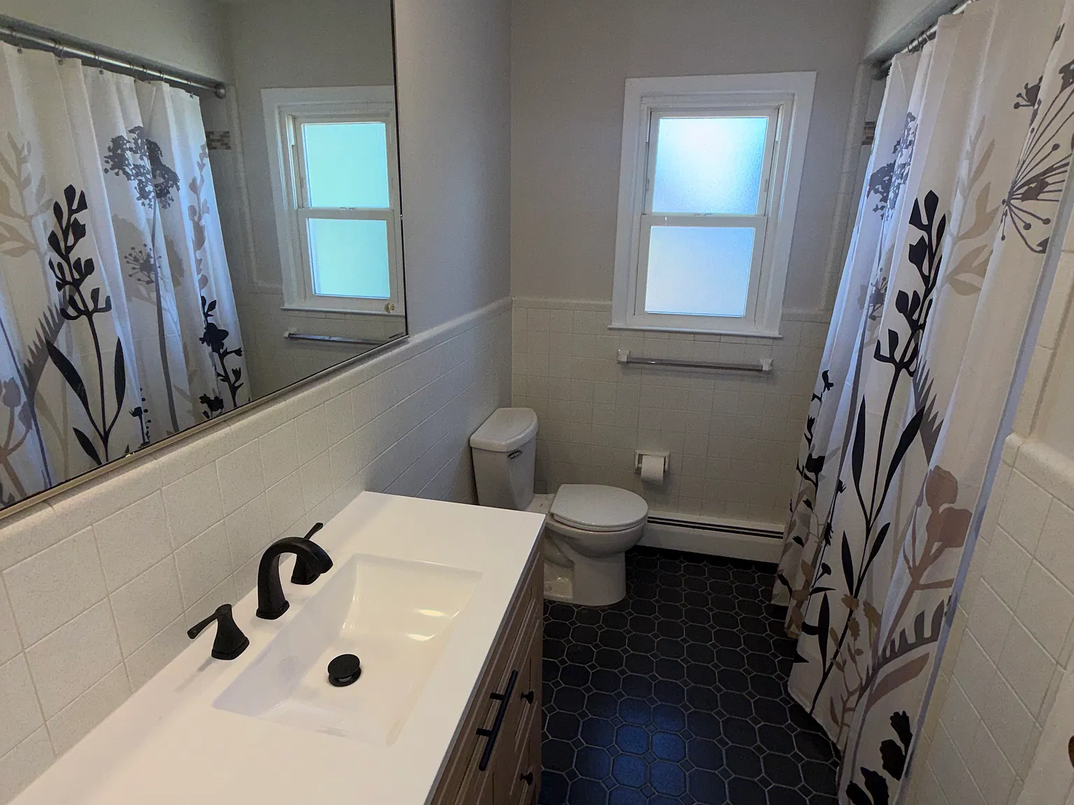 2 bed, 1100 sqft, $2,500 — Photo 2