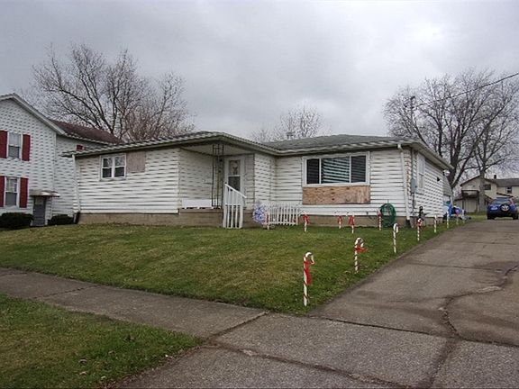 3rd image of 325 N Ella St