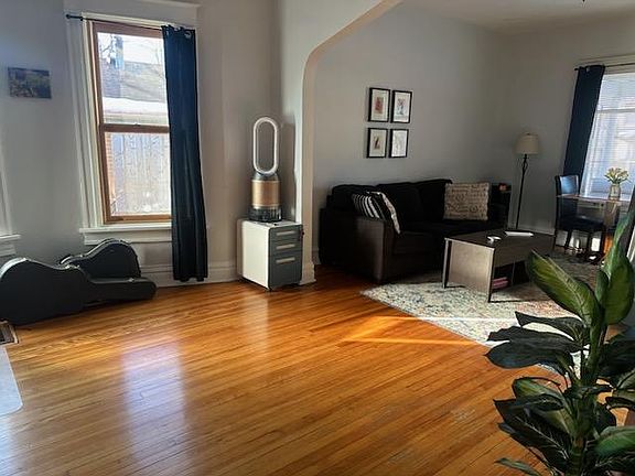 2nd image of 3010 N Vine St