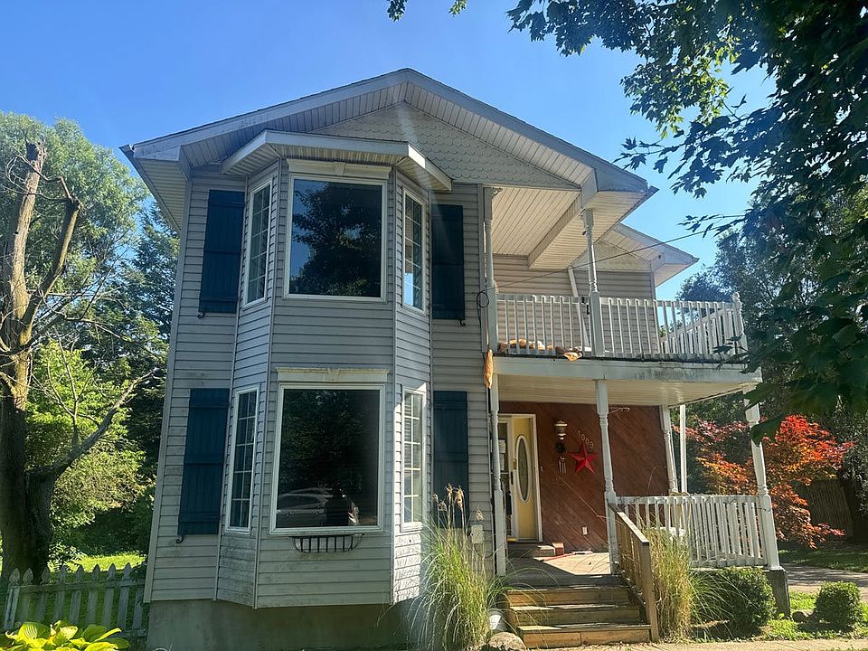 1st image of 1009 W Main St