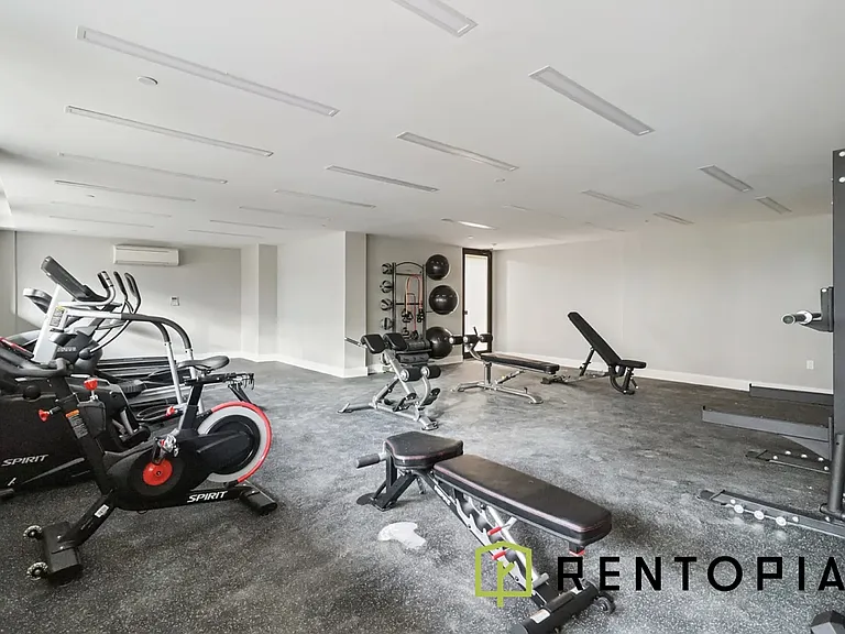 352 Meeker Ave #6F — Photo 12
