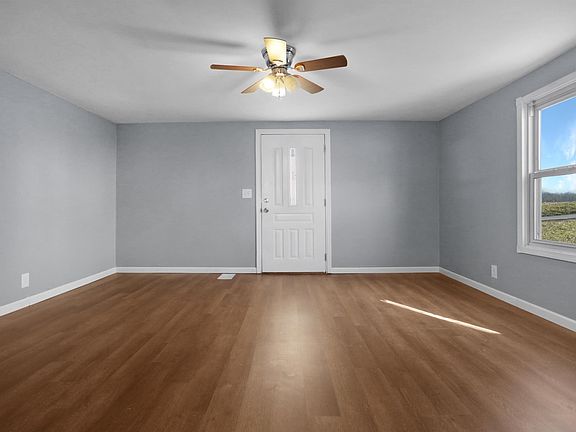 5th image of 4333 Barton Ln