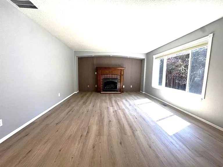 793 NE 61st Ct — Photo 2