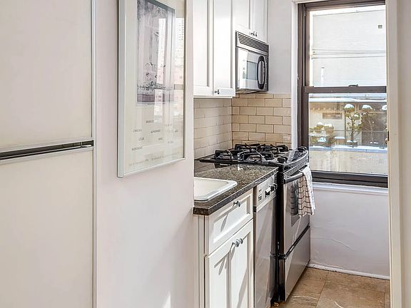 2nd image of 400 E 52nd St APT 12C