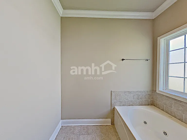 1536 Jeter Way — Photo 10