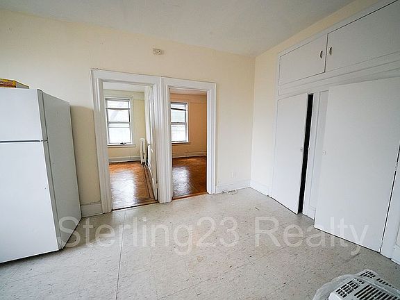 4th image of 22-58 27th St #3
