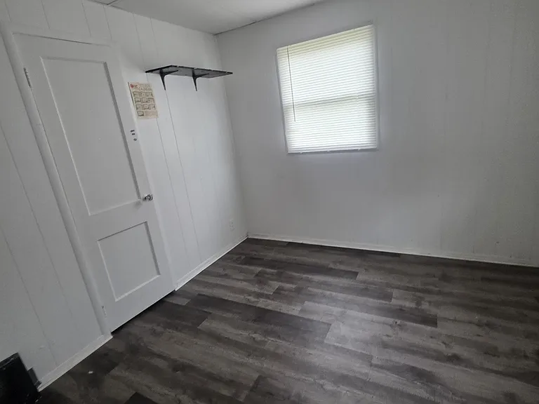 801 S 21st St — Photo 13