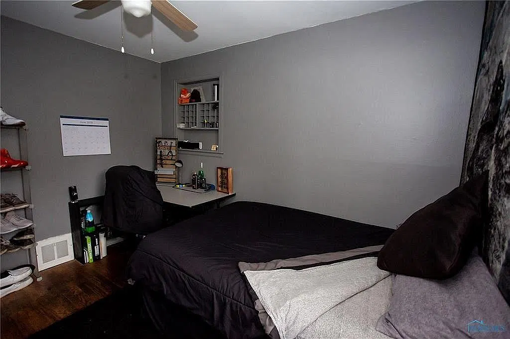 1615 Lawnview Ave — Photo 3