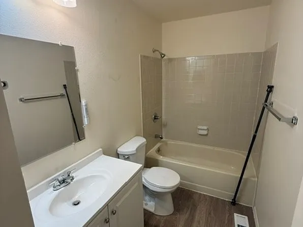 19878 E Brunswick Dr, Aurora, CO 80013