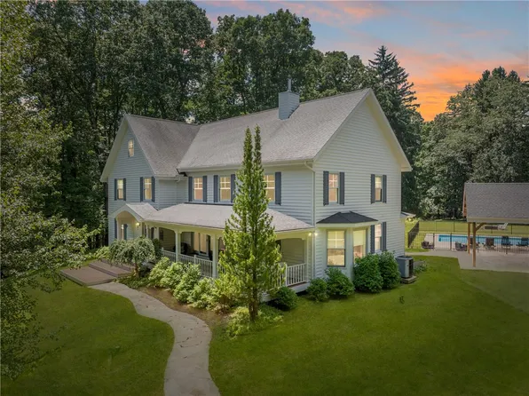 16 McDowell Road, Ligonier, PA 15658