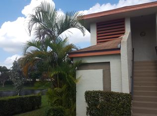 5530 Courtyard Dr, Margate, FL 33063