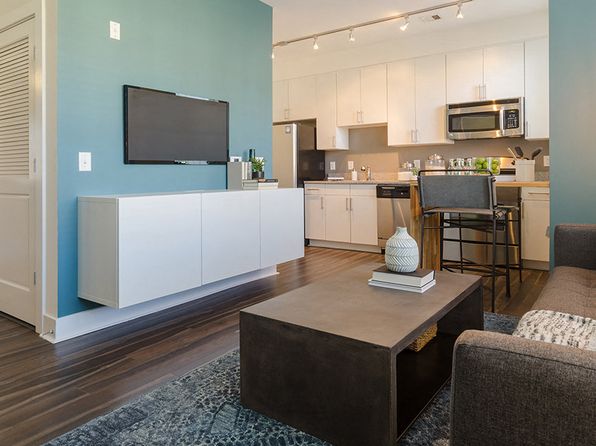 1717 E Capitol St SE APT 325