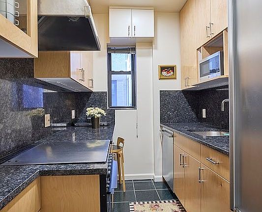4th image of 969 Park Ave APT 6E