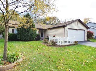 770 Applewood Ln, Algonquin, IL