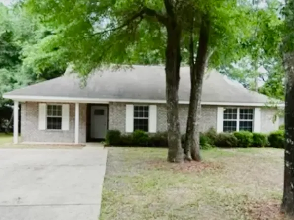 121 Elm Ave SE, Fort Walton Beach, FL 32548