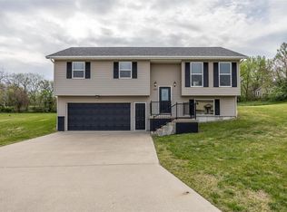622 Twin Valley Dr, Lebanon, MO 65536