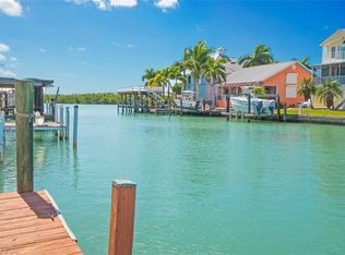 156 Trinidad St, Naples, FL 34113