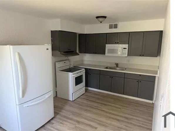 368 N 15th St APT B, Las Vegas, NV 89101
