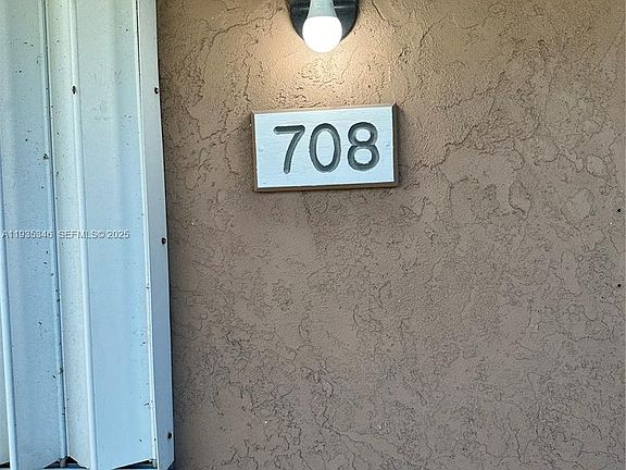2nd image of 708 SE 3rd Avenue Ext #201