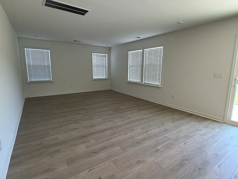 1020 Cunningham Farm Dr — Photo 19