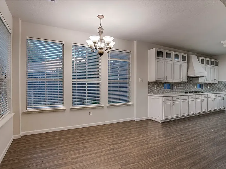 625 Willowwood Trl — Photo 14
