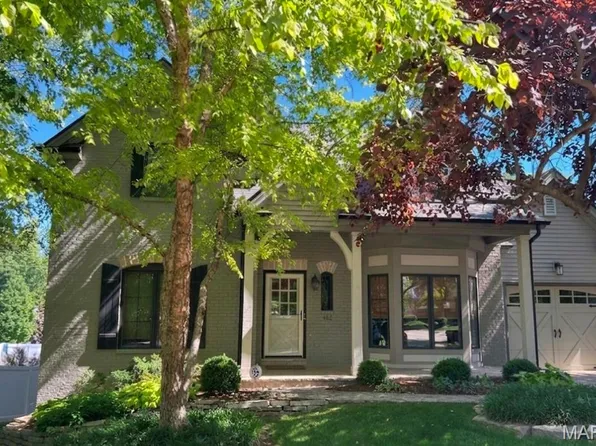 442 Woodlawn Grove Ln, Saint Louis, MO 63122