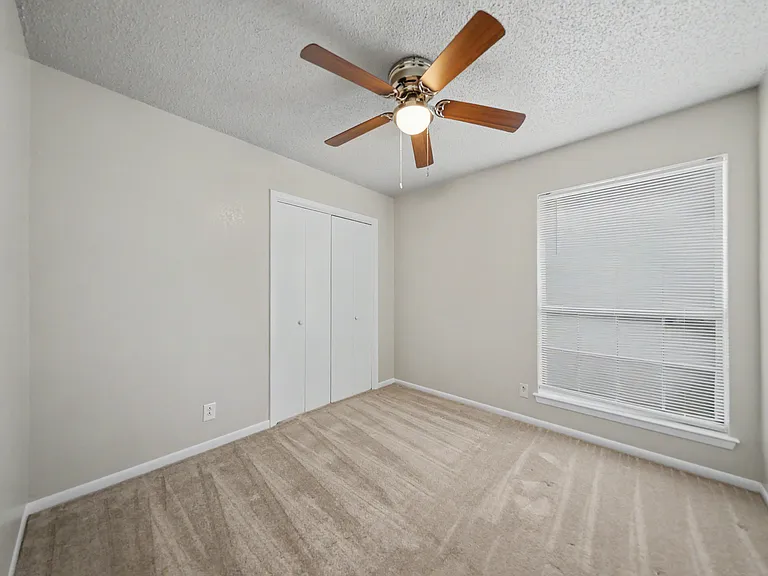 4716 Glass Mountain Dr — Photo 18