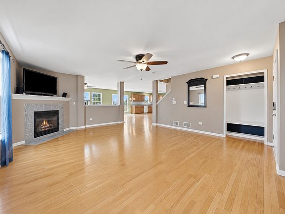 5th image of 1006 Foxview Dr